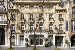 Image of Renaissance Paris Nobel Tour Eiffel Hotel