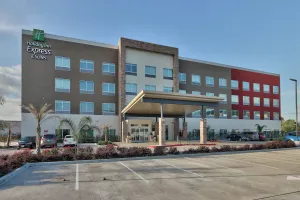Image of Holiday Inn Express & Suites - Houston East - Beltway 8 by IHG