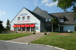 Image of Logis De La Loire - Restaurant Les Bateliers