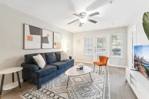 Image of Spacious 2BR King Suites w Pool, Gym, Laundry - Close to Downtown