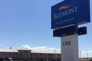 Image of Baymont Inn & Suites by Wyndham Holbrook