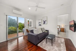 Image of Charming 1-bed Cottage With Garden Retreat