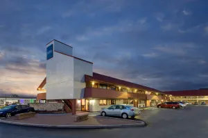 Image of Travelodge by Wyndham Chicago - South Holland