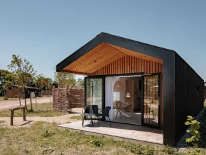 Image of Nice Lodge With a Roof Window on the Brielse Meer