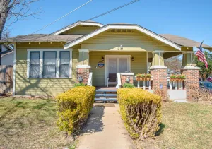 Image of Stunning 3 BR Home Near DT Alamodome - Riverwalk