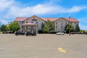 Image of Comfort Inn & Suites