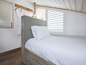 Image of Wren 201 Condo with Vail Mountain View