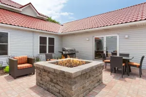 Image of Country Inn & Suites by Radisson, Holland, MI
