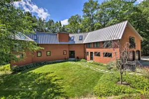 Image of White Mountain Escape with Separate In-Law Suite!