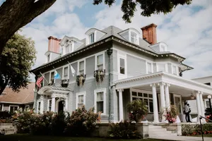 Image of 300 Clifton
