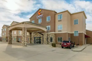 Image of Comfort Inn & Suites near Bethel College