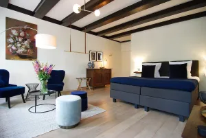 Image of 1637: Historic Canal View Suites