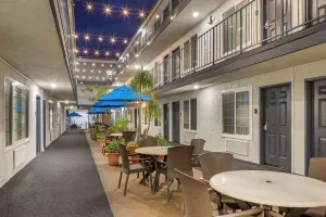Image of Comfort Inn Santa Monica - West Los Angeles