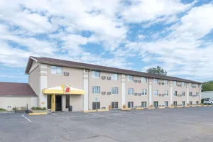Image of Super 8 by Wyndham Watertown