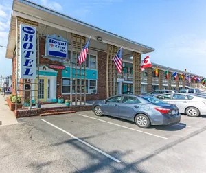 Image of Royal Crest Inn - Hampton Beach