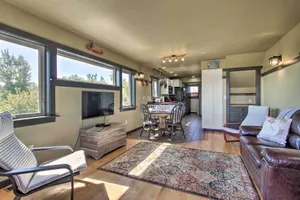 Image of Pet-Friendly Choteau Townhouse with Gas Grill!