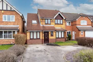 Image of 5-Bedroom House in Central Nottingham - Sleeps 9