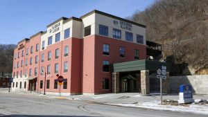 Image of Cobblestone Inn & Suites - Marquette