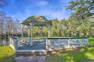 Image of Idyllic Houma Vacation Rental on Shared Pond!