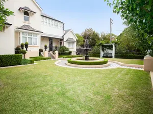 Image of Chic Studio With Patio 20 min From CBD