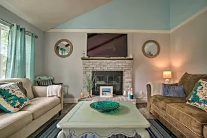 Image of Walk to Beach Quaint Dennis Home with Deck and Grill!