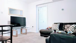 Image of Camberley - 1-bed Annex - Sleeps 2 - Garden