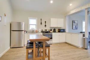 Image of < 1 Mi to Lake Ontario: Oswego Group Retreat