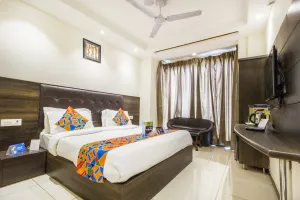 Image of FabExpress Le Continental - Nr New Delhi Railway Station