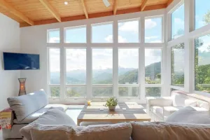 Image of Sky-high Luxury w Million Dollar Views