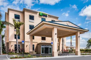 Image of Holiday Inn Express & Suites Boynton Beach West by IHG