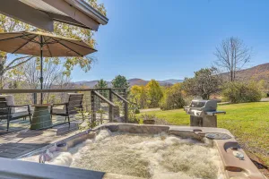 Image of Cozy Mtn-view Chalet < 2 Mi to Windham Slopes