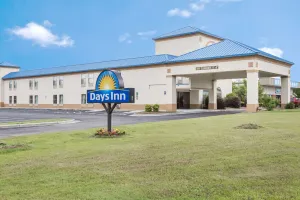 Image of Days Inn by Wyndham Selma