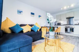 Image of Charming Dartford Apartment with 2 Bedrooms
