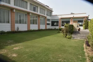 Image of Opulent by Udman Chhattarpur