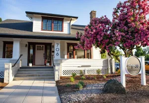 Image of the compass mcminnville