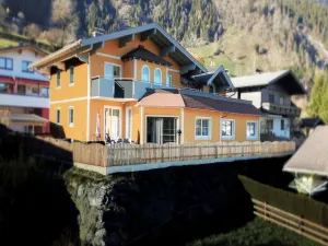Image of Luxurious Mansion in Goldegg