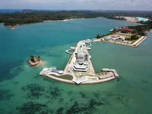 Image of Doulos Phos The Ship Hotel