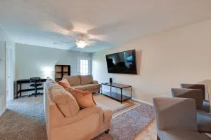 Image of Elizabethtown Apt: 3 Mi to Dtwn!