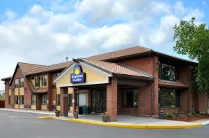 Image of Days Inn by Wyndham Utica