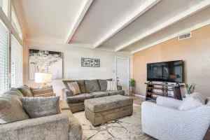 Image of 5 Mi to Texas City Dike & Beach: Home w/ Yard!