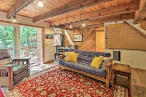 Image of Quiet & Cozy White Mtns Getaway: 4 Mi to Cranmore!