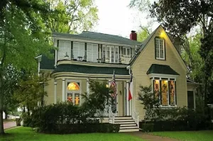 Image of Woldert-Spence Manor