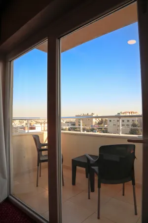 Image of Balcony Hotel