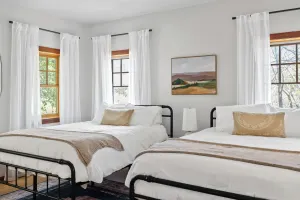 Image of Urban Cowboy Villas - Heart of 704