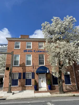 Image of 1840s Carrollton Inn