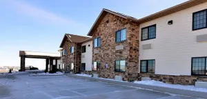 Image of Cobblestone Inn & Suites - Holstein