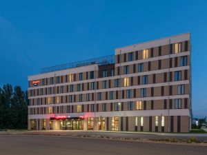 Image of Hampton By Hilton Freiburg