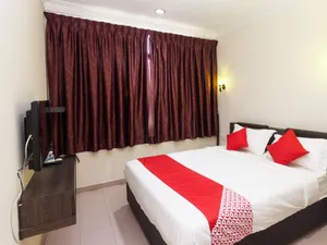 Image of OYO 43915 T P Hotel