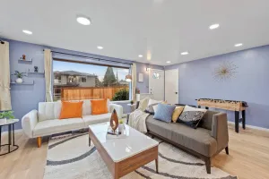 Image of Lakeview Home in Renton, Walk to Beach, AC, Fenced