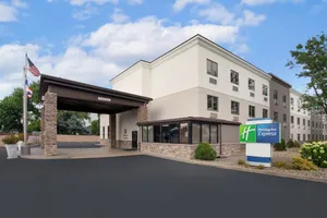 Image of Holiday Inn Express Cleveland Airport - Brook Park by IHG